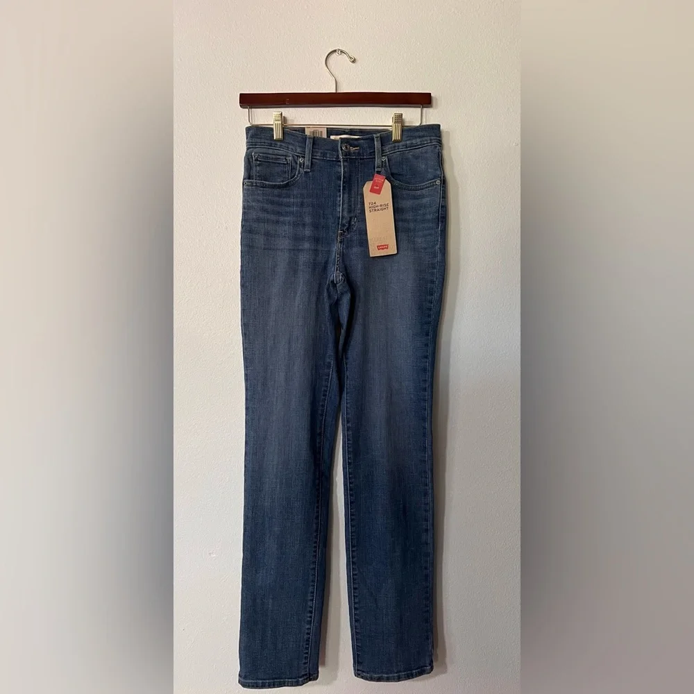 NWT Levi’s High rise straight jeans - Picture 2 of 10